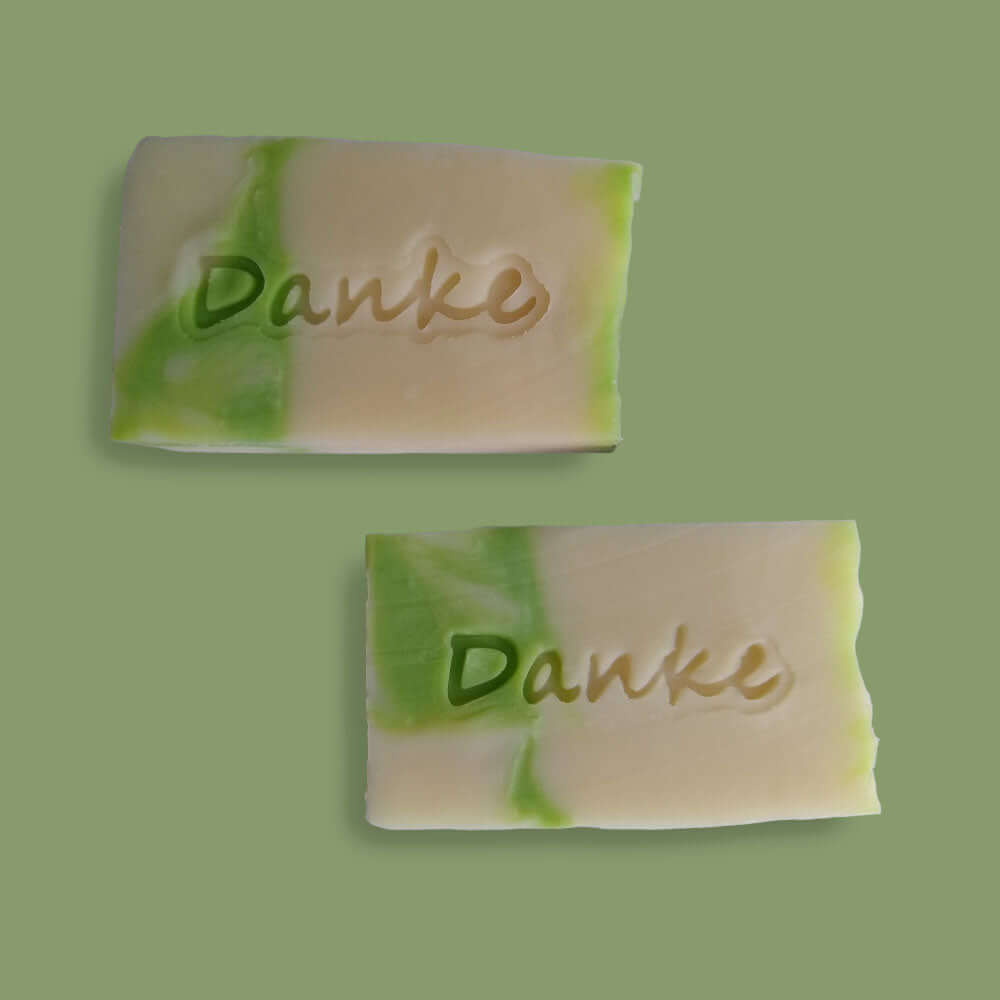 Handgemachte Bio Seife mit individuellem, personalisiertem Druck